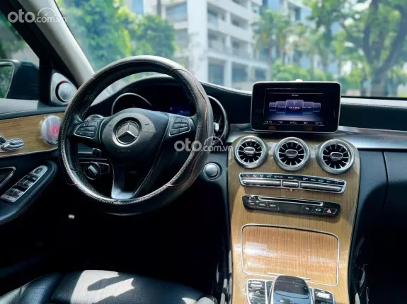 Mercedes-Benz C250 Exclusive 2017 - Full Black Edition cực ngầu