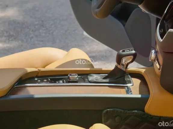 Volvo XC90 2.0 Inscription AT 4WD 2017 - Xe đẹp - giá cực kỳ hấp dẫn