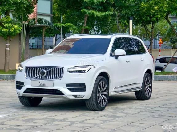 Volvo XC90 2.0 Inscription AT 4WD 2017 - Xe đẹp - giá cực kỳ hấp dẫn