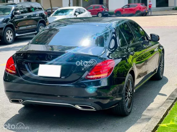 Mercedes-Benz C250 Exclusive 2017 - Full Black Edition cực ngầu