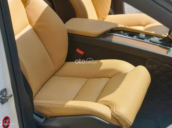 Volvo XC90 2.0 Inscription AT 4WD 2017 - Xe đẹp - giá cực kỳ hấp dẫn