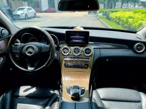 Mercedes-Benz C250 Exclusive 2017 - Full Black Edition cực ngầu