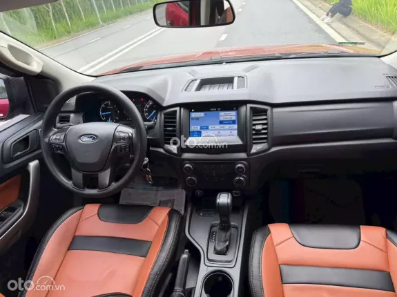 Ford Ranger XLS 2.0L 4x2 AT 2022 - Xe đẹp tại Hà Nội, chủ đi giữ gìn