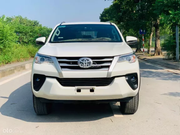 Toyota Fortuner 2.4 MT 4x2 2018 - Xe đẹp 1 chủ từ mới