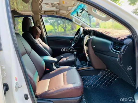 Toyota Fortuner 2.4 MT 4x2 2018 - Xe đẹp 1 chủ từ mới