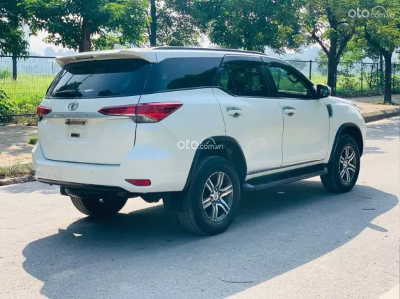Toyota Fortuner 2.4 MT 4x2 2018 - Xe đẹp 1 chủ từ mới