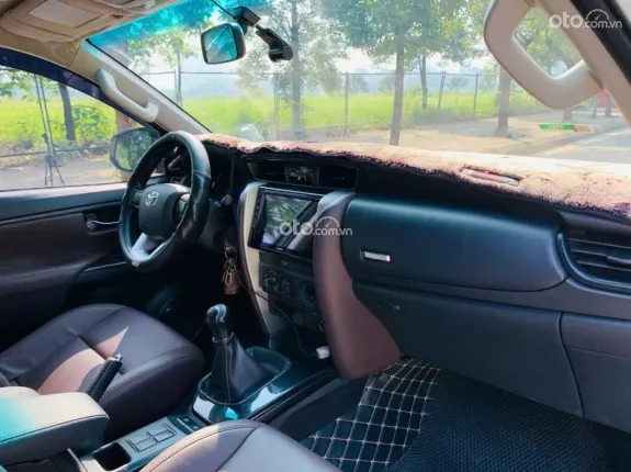 Toyota Fortuner 2.4 MT 4x2 2018 - Xe đẹp 1 chủ từ mới