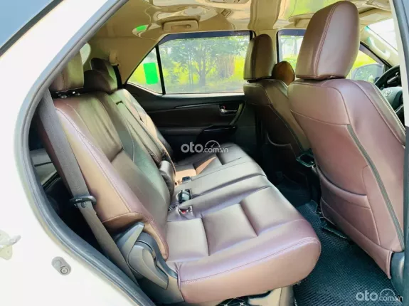 Toyota Fortuner 2.4 MT 4x2 2018 - Xe đẹp 1 chủ từ mới