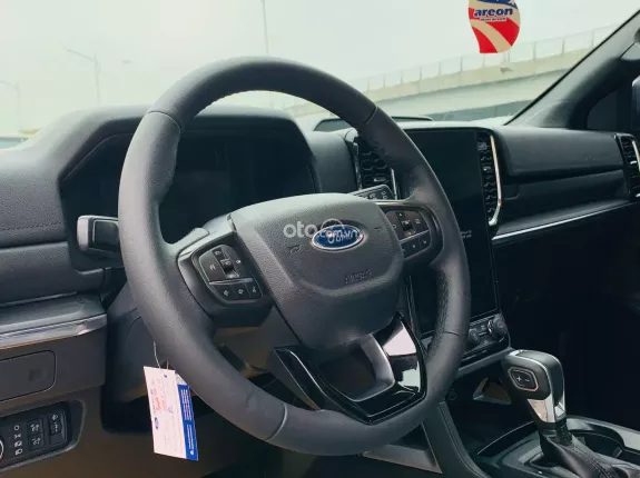 Ford Everest Titanium 2.0 AT 4x2 2022 - Xe đẹp giá tốt liên hệ em, xem xe tại Hà Nội