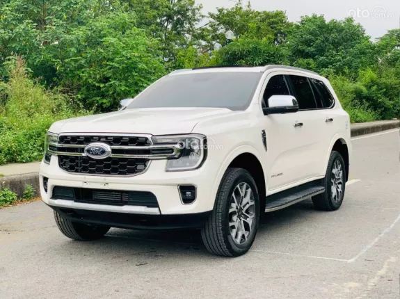 Ford Everest Titanium 2.0 AT 4x2 2022 - Xe đẹp giá tốt liên hệ em, xem xe tại Hà Nội