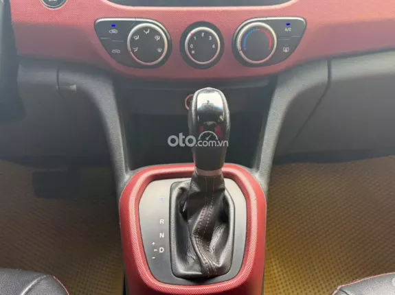 Hyundai Grand i10 Sedan 1.2 AT 2017 - 1 chủ zin đẹp hỗ trợ bank