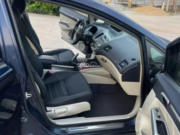 Honda Civic 2.0 AT 2006 - Honda Civic sedan 2.0 AT đời 2006. Xe tư nhân đẹp chất Máy số keo chỉ zin hết. Nội ngoại thất đẹp