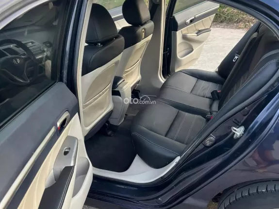 Honda Civic 2.0 AT 2006 - Honda Civic sedan 2.0 AT đời 2006. Xe tư nhân đẹp chất Máy số keo chỉ zin hết. Nội ngoại thất đẹp