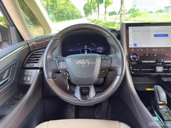 Toyota Alphard Executive Lounge 2023 - Đen kem máy xăng cực mới