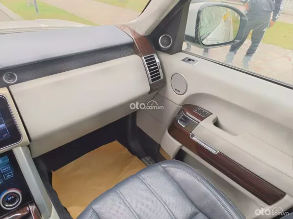 Land Rover Range Rover Autobiography 5.0 2014 - Xe còn siêu mới bao check thoải mái