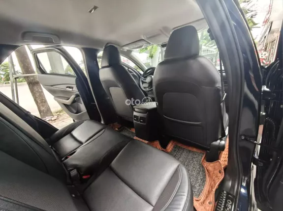 Mazda CX-30 2.0L Luxury 2022 - 600 triệu