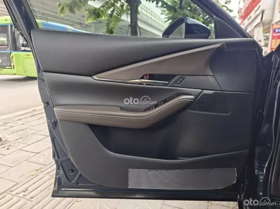 Mazda CX-30 2.0L Luxury 2022 - 600 triệu