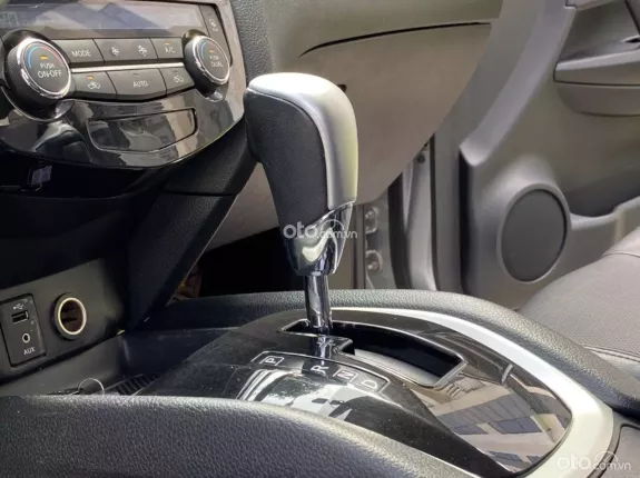 Nissan X trail 2.0 SL 2WD Premium 2017 - Tư nhân biển Hà Nội. Xe đẹp chất như xe mới