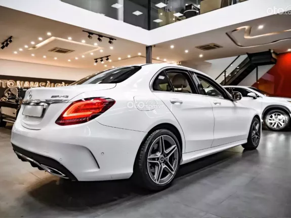 Mercedes-Benz C180 AMG 2021 - Xe cũ giá tốt, hỗ trợ vay ngân hàng