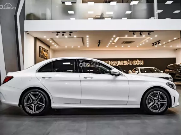 Mercedes-Benz C180 AMG 2021 - Xe cũ giá tốt, hỗ trợ vay ngân hàng