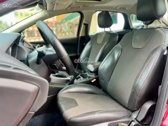 Ford Focus S 2.0AT 2013 - Xe không đâm va, không ngập nước, kiểm tra thoải mái