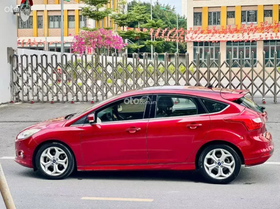 Ford Focus S 2.0AT 2013 - Xe không đâm va, không ngập nước, kiểm tra thoải mái