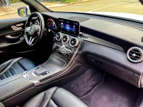 Mercedes-Benz GLC 250 4Matic 2018 - Xe cực mới, đăng ký tên tư nhân