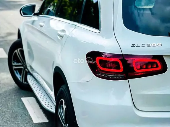 Mercedes-Benz GLC 250 4Matic 2018 - Xe cực mới, đăng ký tên tư nhân