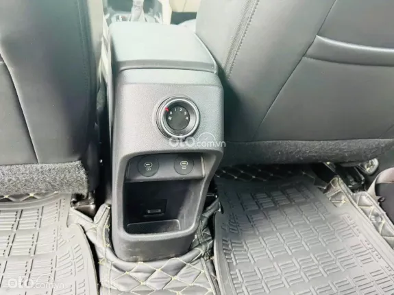 Kia Carens 1.5G IVT 2023 - Bảo dưỡng định kỳ đầy đủ - Odo chỉ 5 vạn - Vay ngân hàng 70%