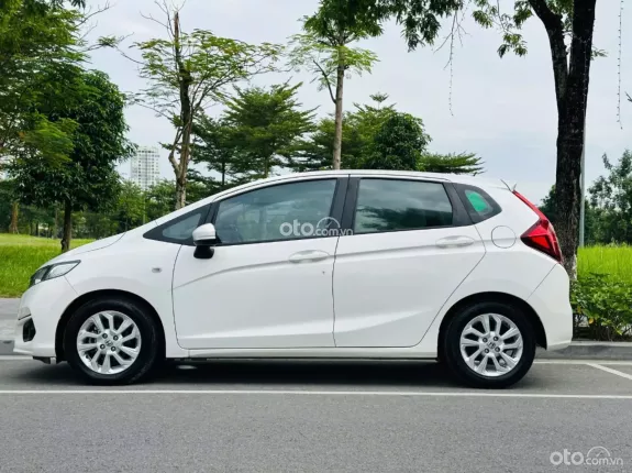 Honda Jazz V 2018 - Honda Jazz 1.5V sx2018 chạy 7vạn siêu đẹp