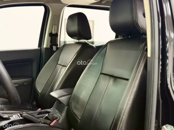 Ford Ranger XLS 2.2 4x2 AT 2019 - Xe lướt nhập khẩu nguyên chiếc từ Thái Lan