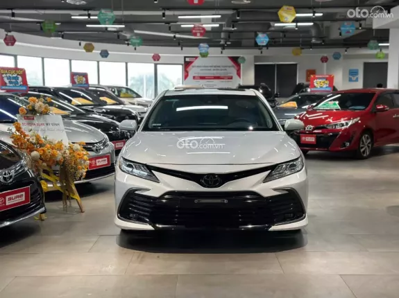 Toyota Camry 2.0Q 2022 - Quá đẹp - BH chính hãng Toyota Sure