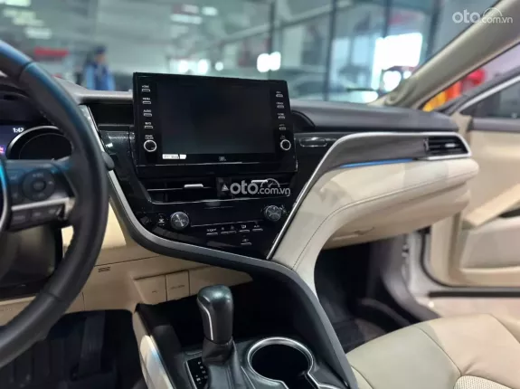 Toyota Camry 2.0Q 2022 - Quá đẹp - BH chính hãng Toyota Sure