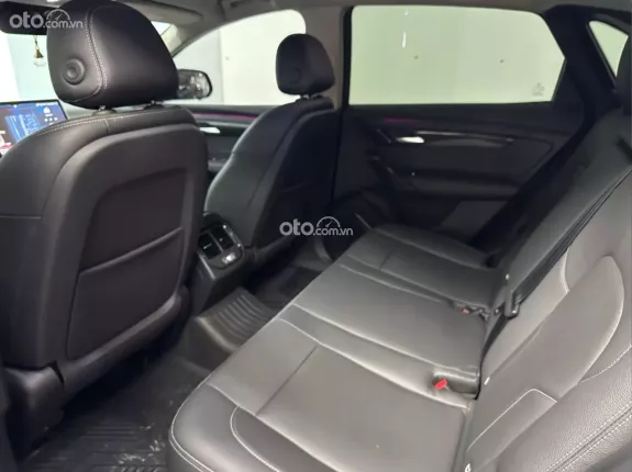 VinFast VF8 Eco 2023 - GF 2022 pin SDI N3 Giá chưa trừ xăng điện