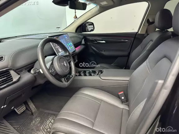 VinFast VF8 Eco 2023 - GF 2022 pin SDI N3 Giá chưa trừ xăng điện