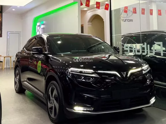 VinFast VF8 Eco 2023 - GF 2022 pin SDI N3 Giá chưa trừ xăng điện