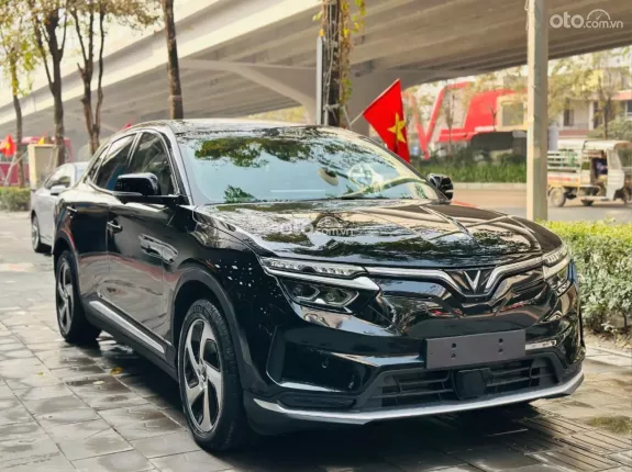 VinFast VF8 Eco 2023 - GF 2022 pin SDI N3 Giá chưa trừ xăng điện