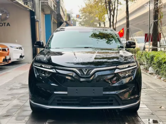 VinFast VF8 Eco 2023 - GF 2022 pin SDI N3 Giá chưa trừ xăng điện