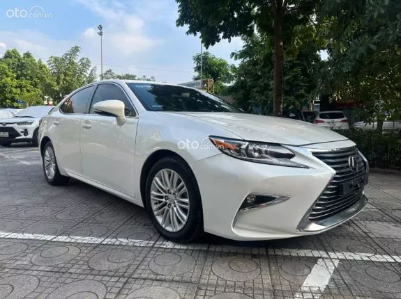 Lexus ES 250 F-Sport 2016 - Lexus ES250 sx 2016 -Nhập Nhật nguyên chiếc. Xe đẹp như mới