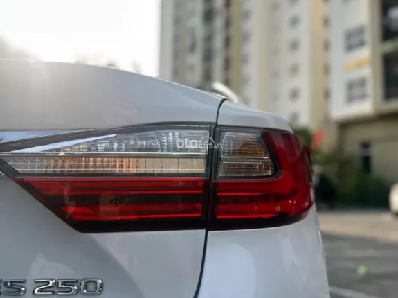 Lexus ES 250 F-Sport 2016 - Lexus ES250 sx 2016 -Nhập Nhật nguyên chiếc. Xe đẹp như mới