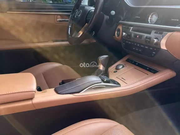 Lexus ES 250 F-Sport 2016 - Lexus ES250 sx 2016 -Nhập Nhật nguyên chiếc. Xe đẹp như mới