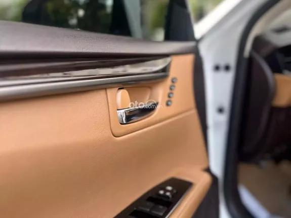 Lexus ES 250 F-Sport 2016 - Lexus ES250 sx 2016 -Nhập Nhật nguyên chiếc. Xe đẹp như mới