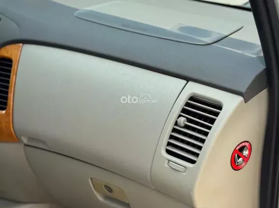 Toyota Innova 2.0E 2010 - Xem xe tại Hà Nội, xe cực đẹp liên hệ hotline em