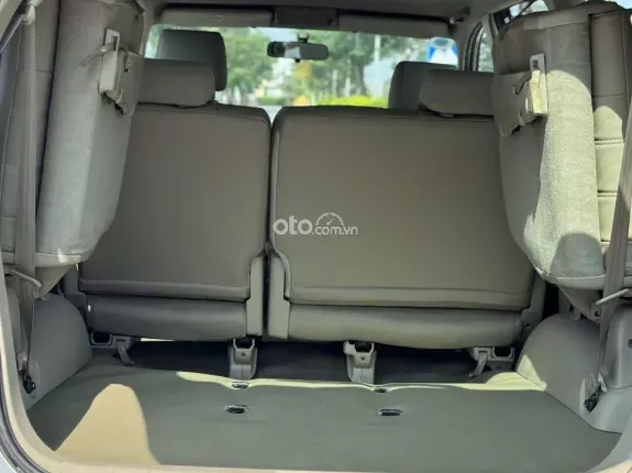 Toyota Innova 2.0E 2010 - Xem xe tại Hà Nội, xe cực đẹp liên hệ hotline em