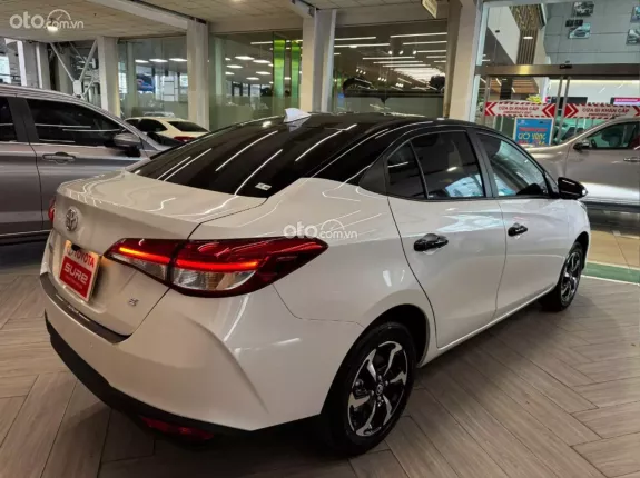 Toyota Vios 1.5 E CVT 2024 - Giá 446 triệu