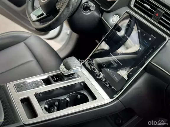 MG RX5 1.5 LUX 2024 - Trắng đẹp xuất sắc