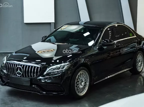 Mercedes-Benz C180 AMG 2020 - Giá chỉ hơn 8 đồng sở hữu em Merc siêu mê