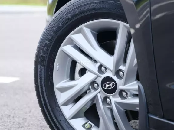Hyundai Elantra 1.6 AT Đặc biệt 2021 - Xe đẹp siêu lướt, chủ đi ít, rất giữ gìn