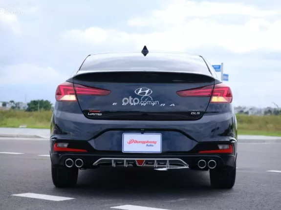 Hyundai Elantra 1.6 AT Đặc biệt 2021 - Xe đẹp siêu lướt, chủ đi ít, rất giữ gìn