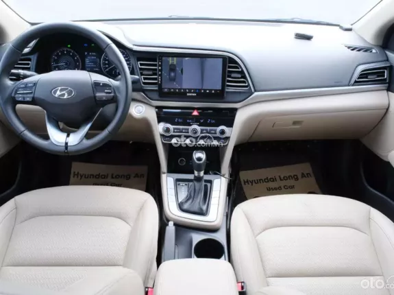 Hyundai Elantra 1.6 AT Đặc biệt 2021 - Xe đẹp siêu lướt, chủ đi ít, rất giữ gìn